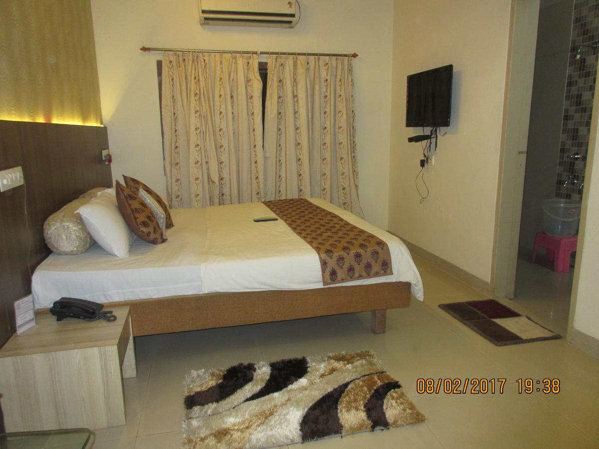 Hotel Panchratna Panvel Ngoại thất bức ảnh