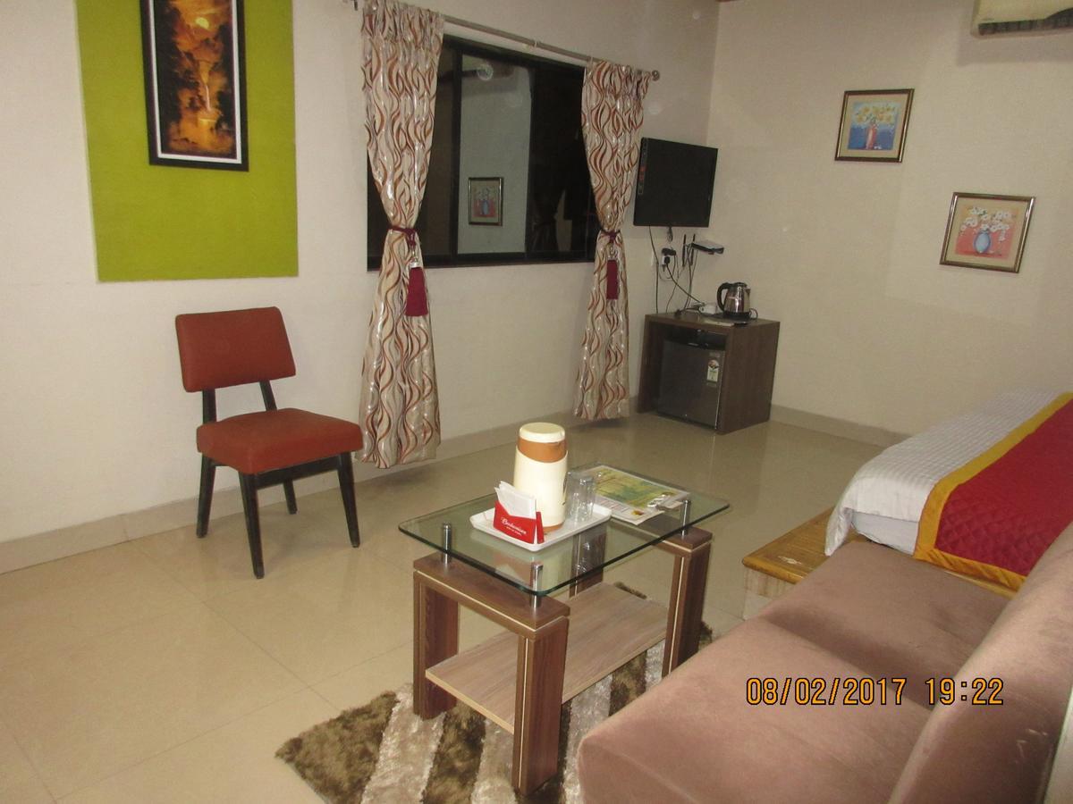 Hotel Panchratna Panvel Ngoại thất bức ảnh
